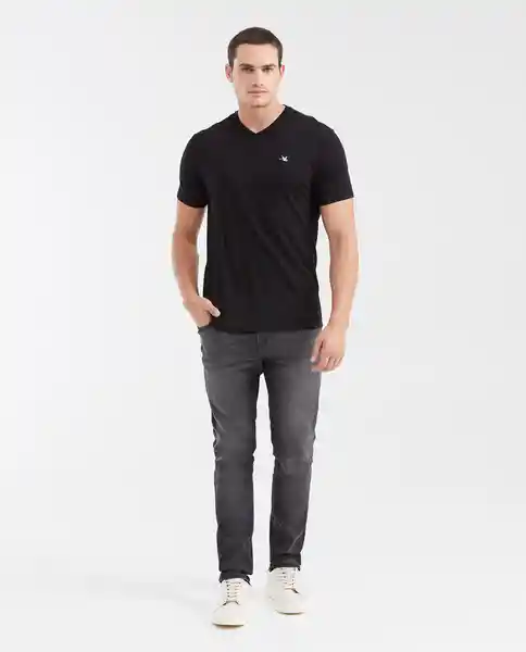 Camiseta V Neck Negro Sombrio Ultraoscuro Talla M Chevignon