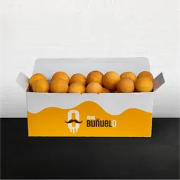 30 Mini buñuelos + 4 toppings a elección