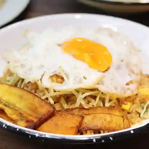 Colombiano Arroz Frito (Carnes) Personal