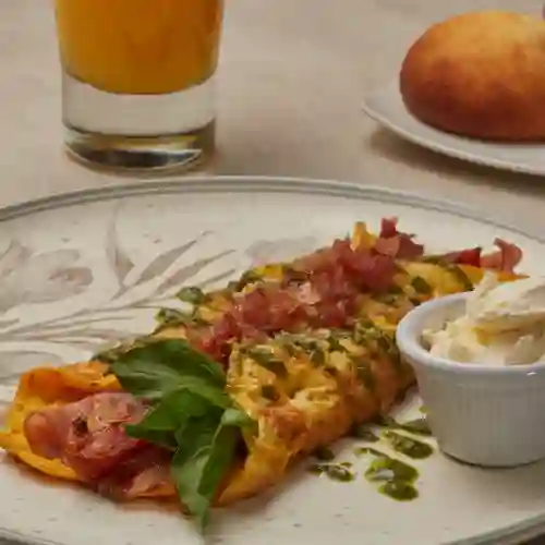 Omelette Caprese