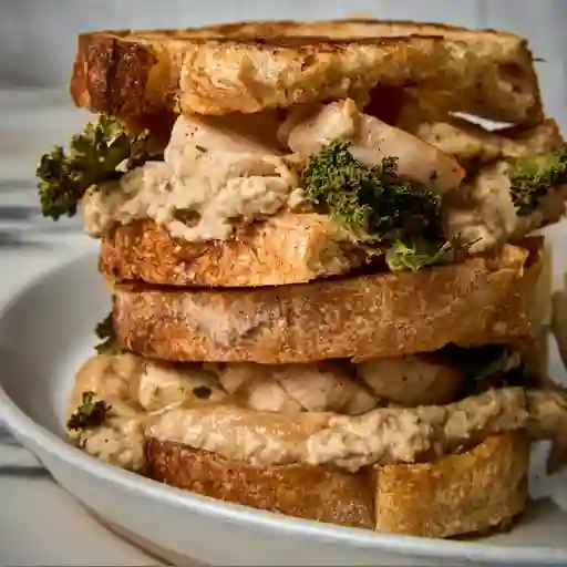 Sandwich de pollo rostizado