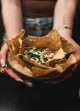 Frijoles Refritos Estilo Sonora con Totopos