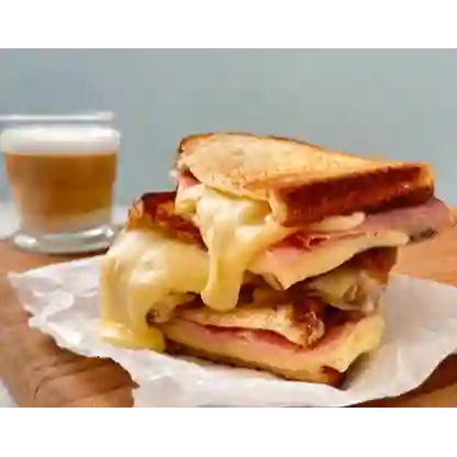 Sandwich Junior de Jamon y Queso