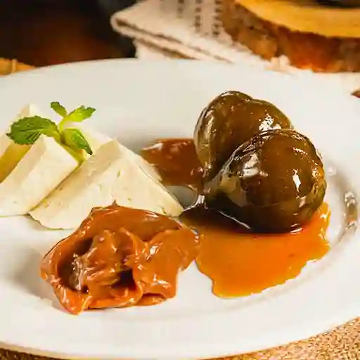 Brevas con Queso