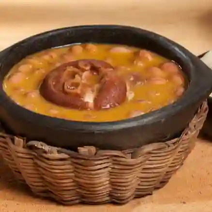 Frijolada de Patica de Cerdo