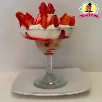 Fresas con Crema y Helado