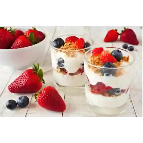 Cereal con Yogurt y Fruta