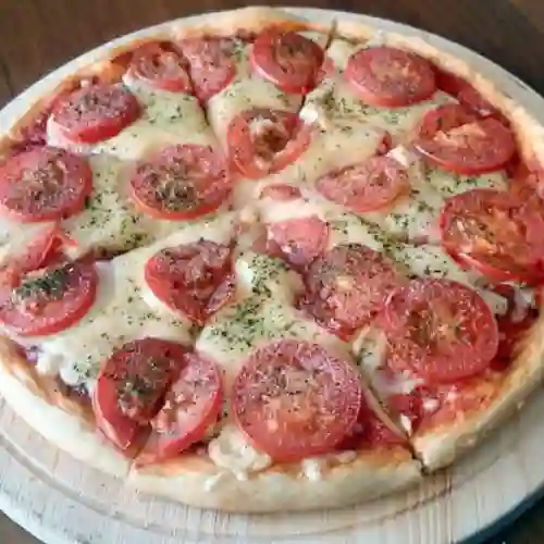 Pizza Napolitana Familiar