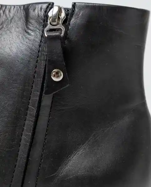 Botas Timeless Femenino Negro Sombrío Ultra Oscuro 35 Chevignon