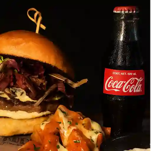 Blue cheese burger + papas + coca cola 