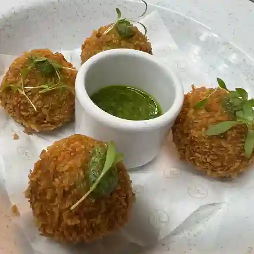 Aranchinis al pesto