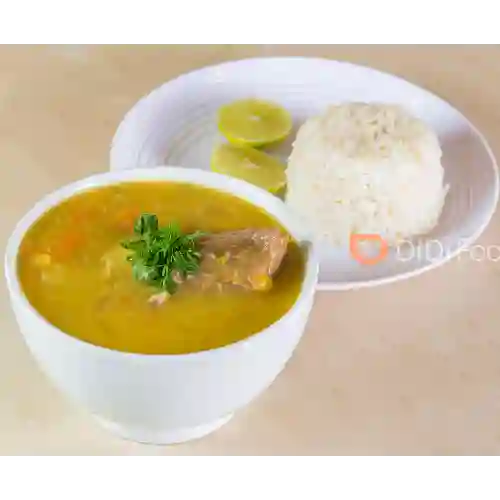 Sopa de Pollo Grande