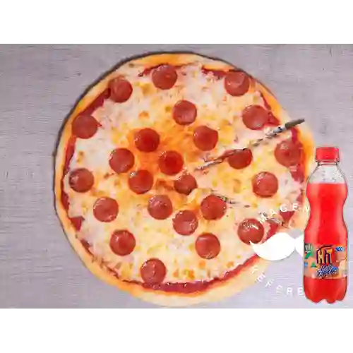 Pizza pepperoni de la casa+hit tropical