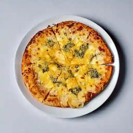 Pizza Tre Formaggi