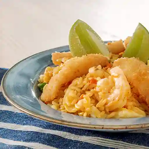 Arroz con Mariscos Al Estilo Peruano