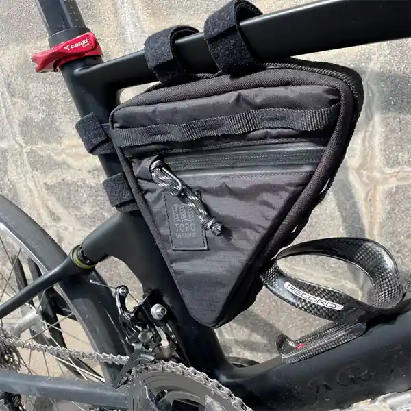 Topo Designs Bolso Para Bicicleta Triangular Negro