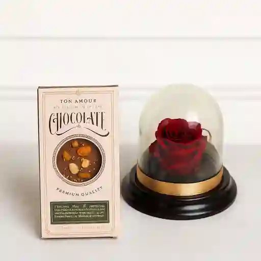 Rosa encantada y barra de chocolate
