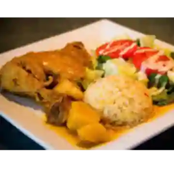 Pollo Guisado