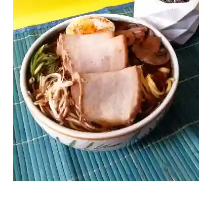 Ramen de Cerdo