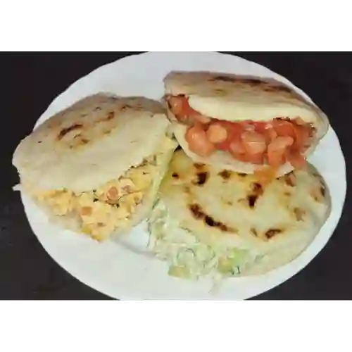 Arepa con Huevos Pericos