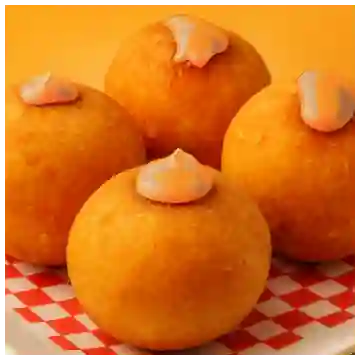 Buñuelo Relleno de Cheddar