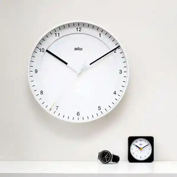 Braun Reloj de Pared Grande Análogo Blanco