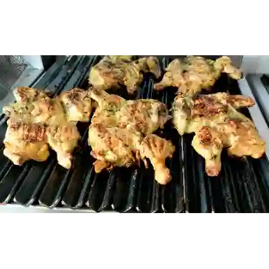Pollo Árabe Adobado con Finas Hierbas