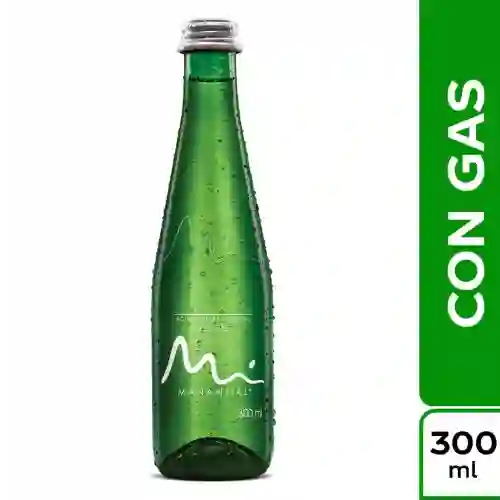 Agua Manantial con Gas