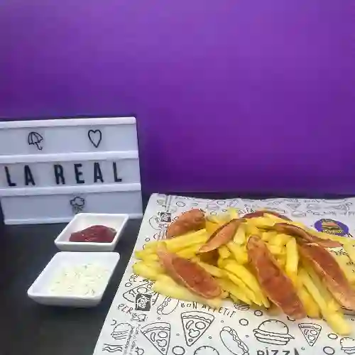 Salchipapa Americana Tradicional