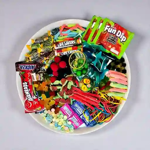 Dulces Signature Tray Sharing Size