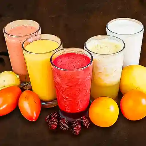 Jugos Naturales en Agua