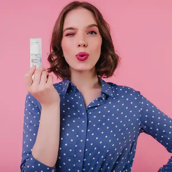 Botella de Viaje Con Dispensador 30 mL Miniso