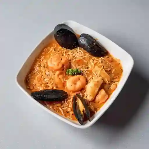 Cazuela de Mariscos + Bebida
