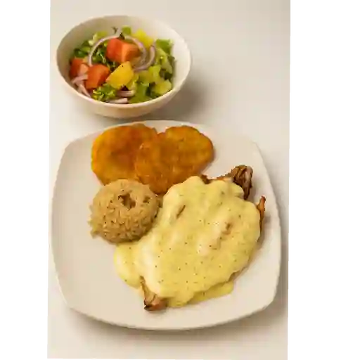 Pescado en salsa de champiñones