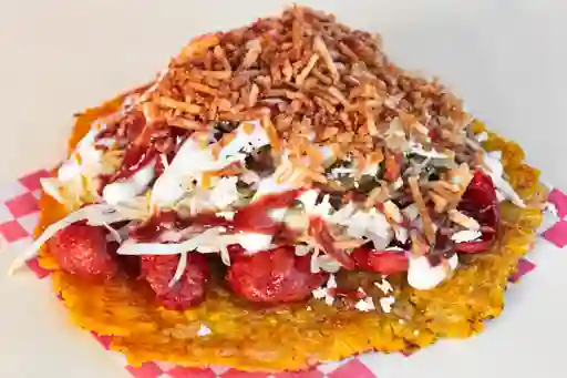Patacón con Chorizo