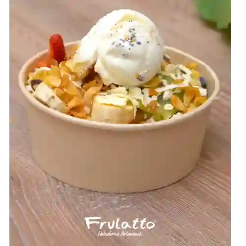 Bowl de Frutas con Yogurt Griego