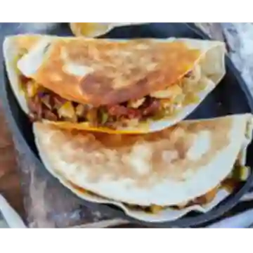 Quesadilla con Carne