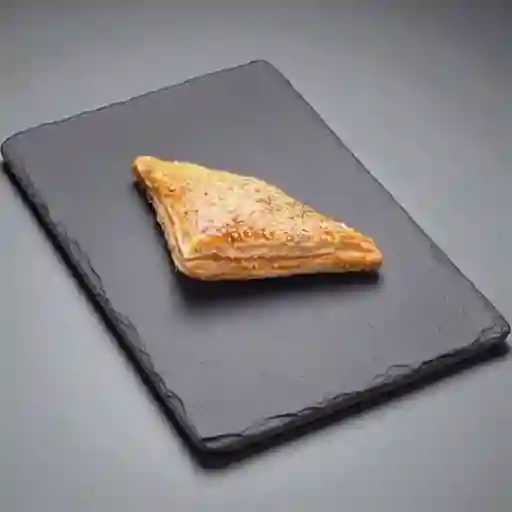 Pastel Hojaldrado De Pollo