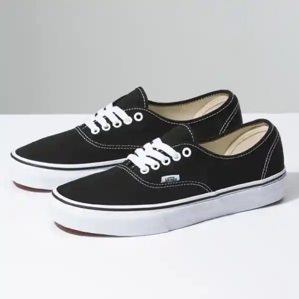 Converse Zapatillas Vans Negro/Blanco Mod: VN-000EE3BLK10