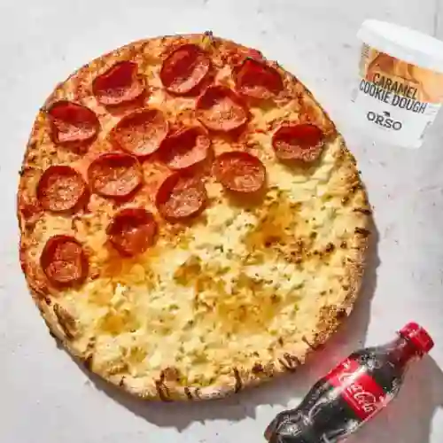 Pizza mitades + bebida + helado