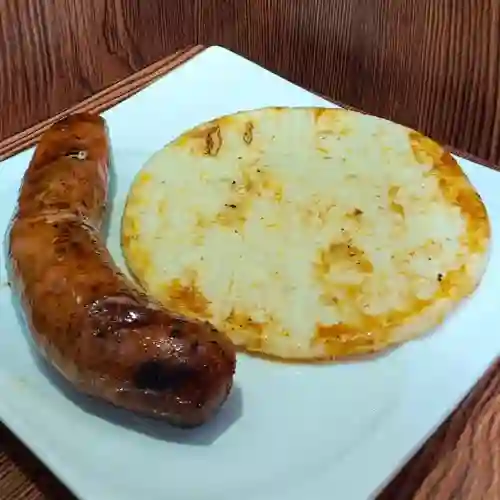 Doble Chorizo Santarrosano con Arepa