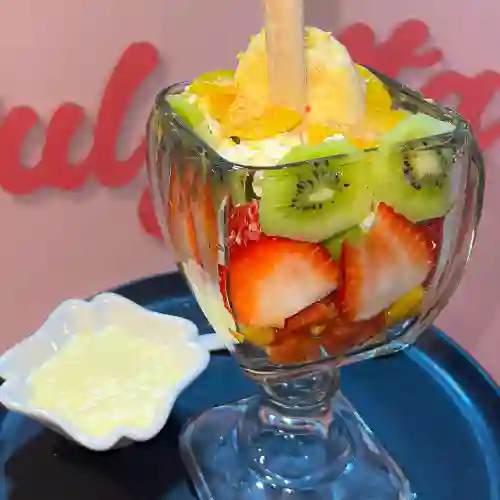 Ensalada de Frutas Especial con Helado