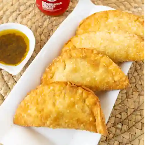 Combo Empanadas 6 y Gaseosa.