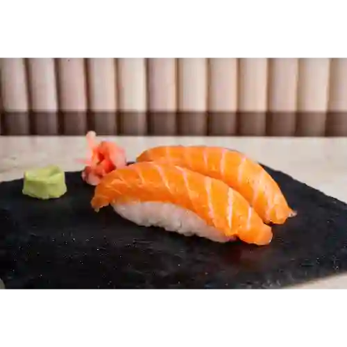 Nigiri Salmon
