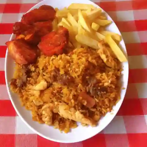 71.Costillitas Fritas + Gaseosa 200 ml