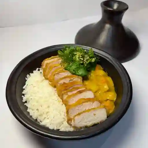 Curry y cerdo katsu