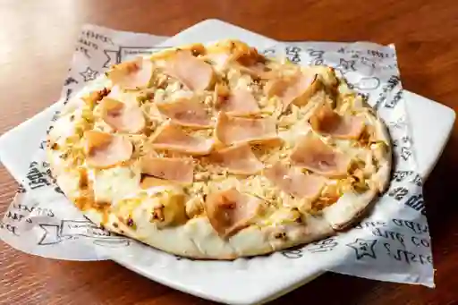 Pizza Jamón y Pollo