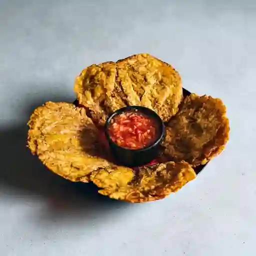 Patacón con Hogao