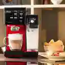 Oster Cafetera Automática PrimaLatte 19 bares BVSTEM6701B