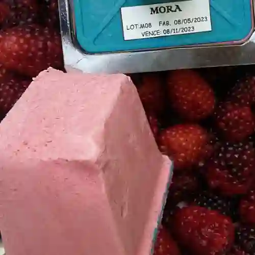 Helado de Mora